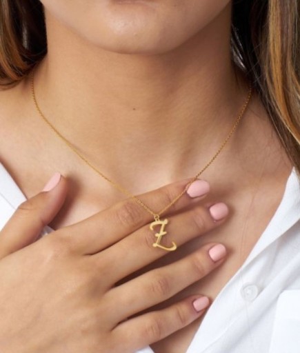 Mimosa Kişiye Özel İtalik Harfli Kolye