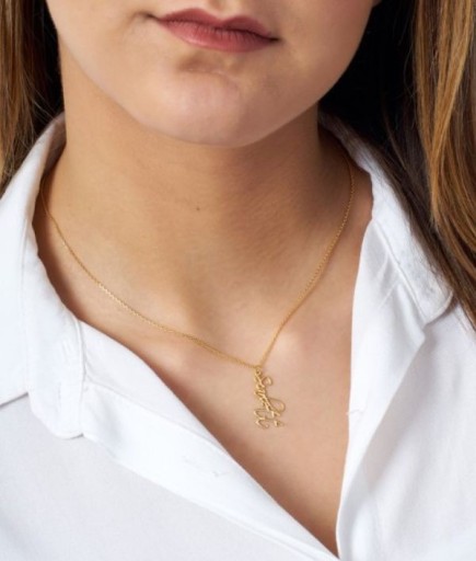 Divona Kişiye Özel İsimli Dikey Kolye